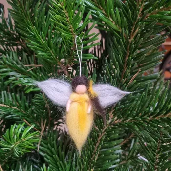 Andělka z ovčího rouna hand made - 6 cm mix barev Barva: Žlutá