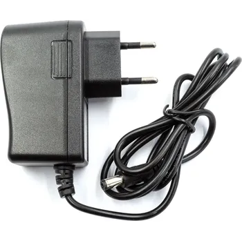 Plastikový model JC Jägerndorfer 230 V Netzadapter 1:32 EU uni