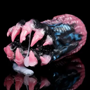 FleshPulse Squirt Masturbátor Monstrózní dráp