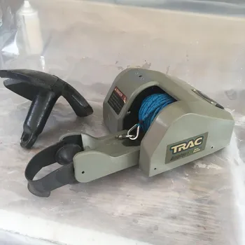 Loď BAZAR - Kotevní naviják TRAC ANGLER 30 + kotva