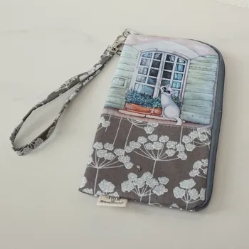 Zuzana Honsová Obal na mobilní telefon s kapsičkou a poutkem na zápěstí - Okenko