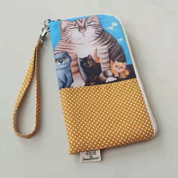 Zuzana Honsová Obal na mobilní telefon s kapsičkou a poutkem na zápěstí -Batul štastný táta