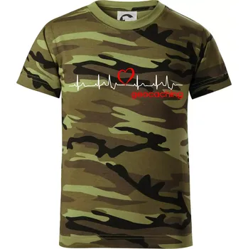 Chlapecké oblečení Moje srdce bije pro Geocaching -text - Dětské maskáčové triko - 122 cm/6 let ( Zelený maskáč )