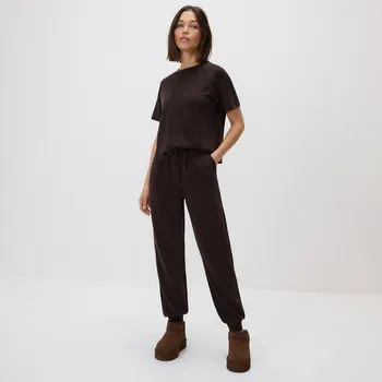 Dámské kalhoty Reserved - Teplákové joggery - tmavě hnědá - 611GA-89X - 611GA-89X-S