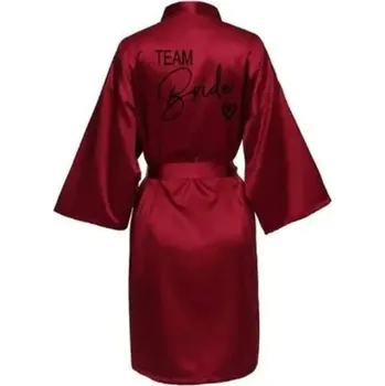 Dámské oblečení Dámský župan team bride Hedvábně jemný saténový župan s nápisem pro družičky Zavazování v pase na tkaničku Lehký polyester pro svatební přípravy červená XXL