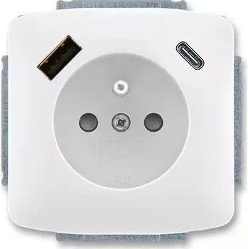 vypínač ABB Elektropraga Jablonec Tango zásuvka 1násobná s kolíkem, s clonkami, s nabíjením USB-A, USB-C, bílá (2CHA693257A4500)