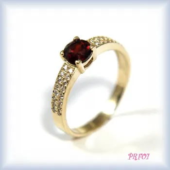 Prsten žluté zlato 56