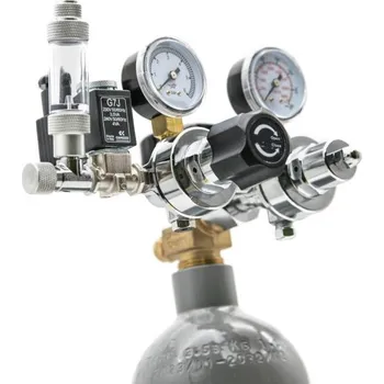 Akvaristika Kompletní dvoustupňová sada CO2 s nočním spínačem a 5l lahví