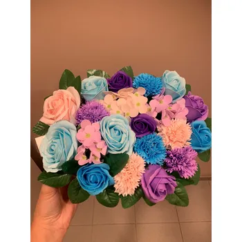 RV studio Louny s.r.o. Mýdlová dekorace v proutěném košíku