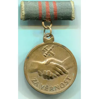 Svaz požární ochrany. Za věrnost. 3 pruhy na stuze.