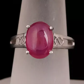 Prsten Stříbrný prsten s přírodním rubínem Ag 3,7 g 56