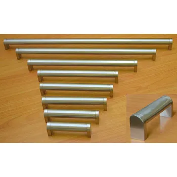 Nábytkové kování 62806 úchytka KARIN rozteč 320mm nerez (Nábytková úchytka KARIN s roztečí 320 mm v povrchu nerez. Praktický doplněk do interiéru.)