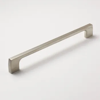 Nábytkové kování 770014 úchytka CELKA rozteč 192mm satén nikl (Nábytková úchytka s roztečí 192 mm v povrchu satén nikl. Jednoduchý a funkční doplněk do interiéru.)