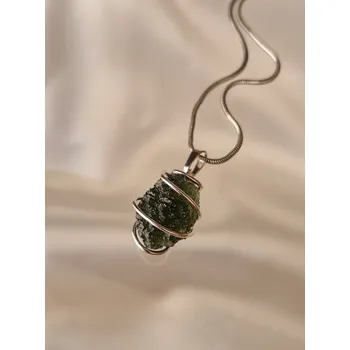 Přívěsek Vltavín Moldavite Stříbrný přívěsek s vltavínem P37 0080