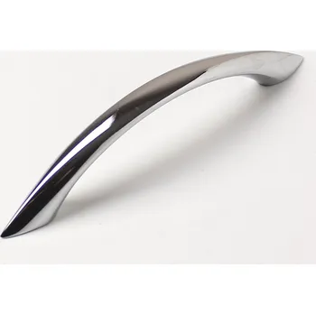 Nábytkové kování 63141 úchytka PORTA rozteč 96mm chrom lesklý (Nábytková úchytka PORTA s roztečí 96 mm v povrchu chrom lesklý. Vhodné řešení pro nábytek v interiéru.)