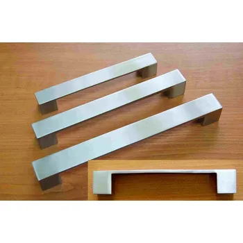 Nábytkové kování 62276 úchytka NIKOL rozteč 160mm broušený nikl (Nábytková úchytka NIKOL s roztečí 160 mm v povrchu broušený nikl. Jednoduchý a funkční doplněk do interiéru.)