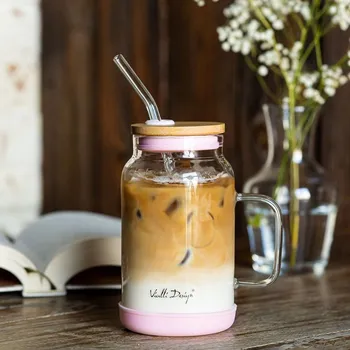 Sklenice VIALLI DESIGN Fuori 600 ml - skleněná nádoba na koktejly a smoothie s brčkem