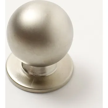 Nábytkové kování 770318 knopka kulička pr.23mm satén nikl (Nábytková knopka o průměru 23 mm v povrchu satén nikl. Vhodné řešení pro nábytek v interiéru.)