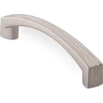 Nábytkové kování 12902 úchytka SATOS96 rozteč 96mm satén chrom (Nábytková úchytka SATOS96 s roztečí 96 mm v povrchu satén chrom. Jednoduchý a funkční doplněk do interiéru.)