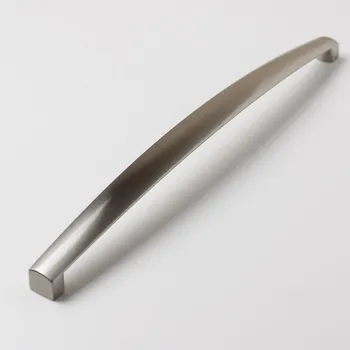 Nábytkové kování 770091 úchytka KORDA rozteč 256mm broušený nikl (Nábytková úchytka s roztečí 256 mm v povrchu broušený nikl. Vhodné řešení pro nábytek v interiéru.)