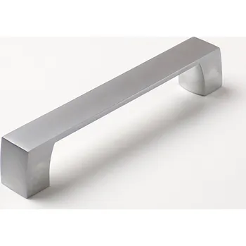 Nábytkové kování 770123 úchytka JAKUB rozteč 128mm satén chrom (Nábytková úchytka s roztečí 128 mm v povrchu satén chrom. Praktický doplněk do interiéru.)