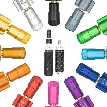 pumpička Pumpa - PEATY'S Holeshot CO2 Inflator - MTB / 25g Oranžová