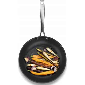 Pánev Tradiční pánev Kela 24 cm s nepřilnavým povrchem