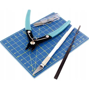 Obraz Sada nářadí na plasty Vallejo