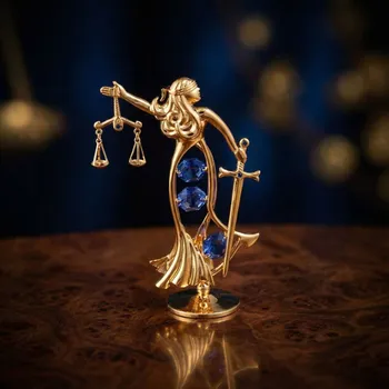 Figurka TEMIDA 12 cm s modrými prvky