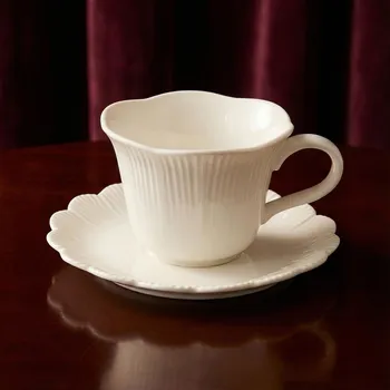 Šálek s podšálkem EASY LIFE 250 ml bílý