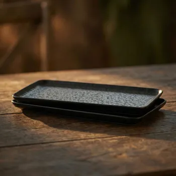 Obdélníkové černé tácky 2 ks