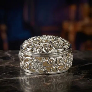 Šperkovnice Kulatá filigránová šperkovnice s kamínky 8 × 8 × 4,5 cm