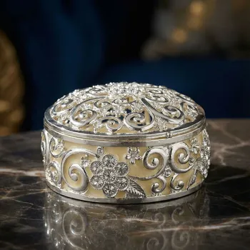 Šperkovnice Kulatá filigránová šperkovnice s kamínky 8 × 8 × 4,5 cm