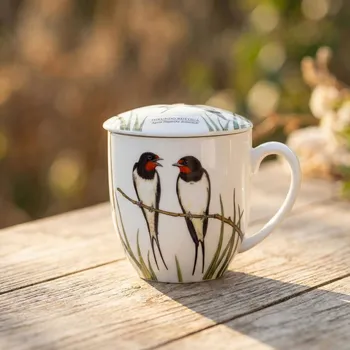 Hrnek s filtrem a víčkem HIRUNDO RUSTICA 380 ml kouřový