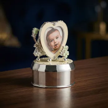 Rám na obraz Rámeček s hracím strojkem srdce