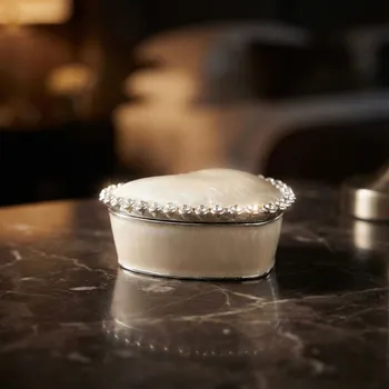 Svatební dekorace Pouzdro ve tvaru srdce s krystalky krémové