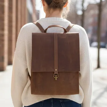 Městský batoh Belveder Batoh pro práci kanceláře Dámský kožený vintage batoh na notebook 15,6 DR55