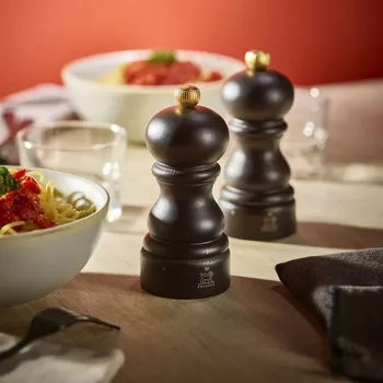 Mlýnek na koření PEUGEOT Paris 12 cm - dřevěný ruční mlýnek na sůl