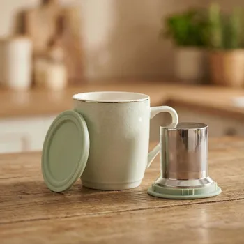 Hrnek s filtrem a víčkem zelený