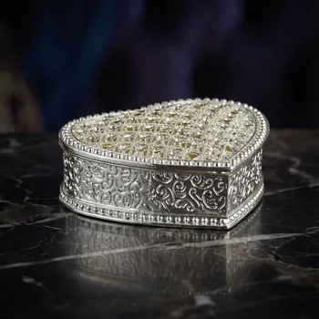 Šperkovnice Zdobená šperkovnice srdce 8,5 × 8 × 3 cm