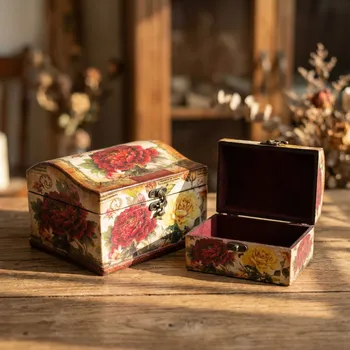 Dekorační krabičky s růžemi 24 × 20 × 15 cm a 20 × 15,5 × 11,5 cm 2 ks