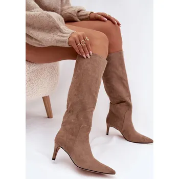 Dámské kozačky Boto Dámské kozačky na podpatku zateplené z eco semiše Arelisse Barva: Béžová, Velikost: 36