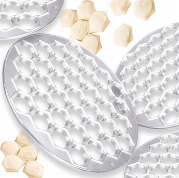 Forma na pečení FORMA FORMIČKA PERNÍK NA KNEDLÍKY OUŠKA PIROHY RAVIOLI VYKRAJOVÁTKO 37KS
