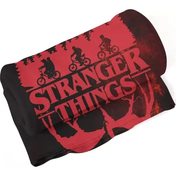 deka Sablio Deka Stranger Things Red - 150x120 cm