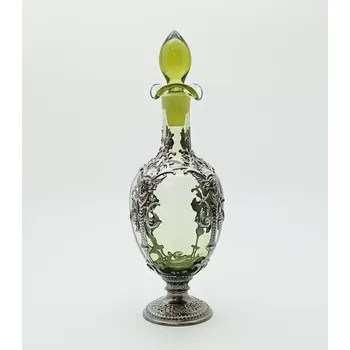 přísavka na sklo Karafa zdobená cínem Art Nouveau | 97040