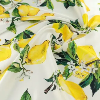 Hedvábná tkanina Szyfon na šaty, košile a halenky, vzor citronu