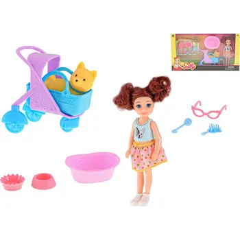 M.T. Panenka Sally s kočárkem a pejskem