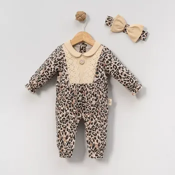 Kojenecká souprava 2-dílná dětská dívčí souprava Leopard – overal a čelenka 74/80 (9-12 m)