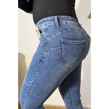 Dámské kraťasy BudesIN STYLOVÉ SKINNY DŽÍNY MISS CURRY Velikost: 31