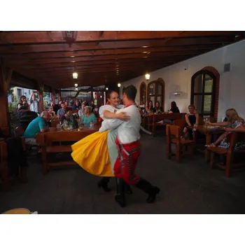 Rodinné vinařství ZAJÍCI ZE ZAJEČÍ Dárkový poukaz na Moravské večery